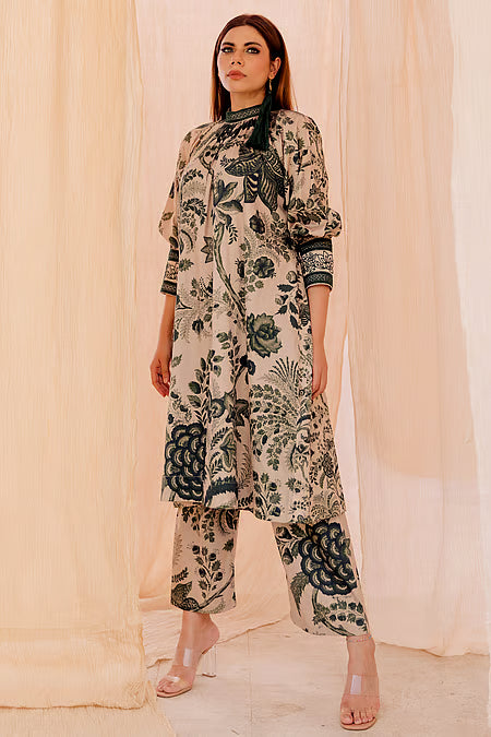 ANEELAS 3PC Printed Lawn Suit with Patch Work – Elegant Summer Collection