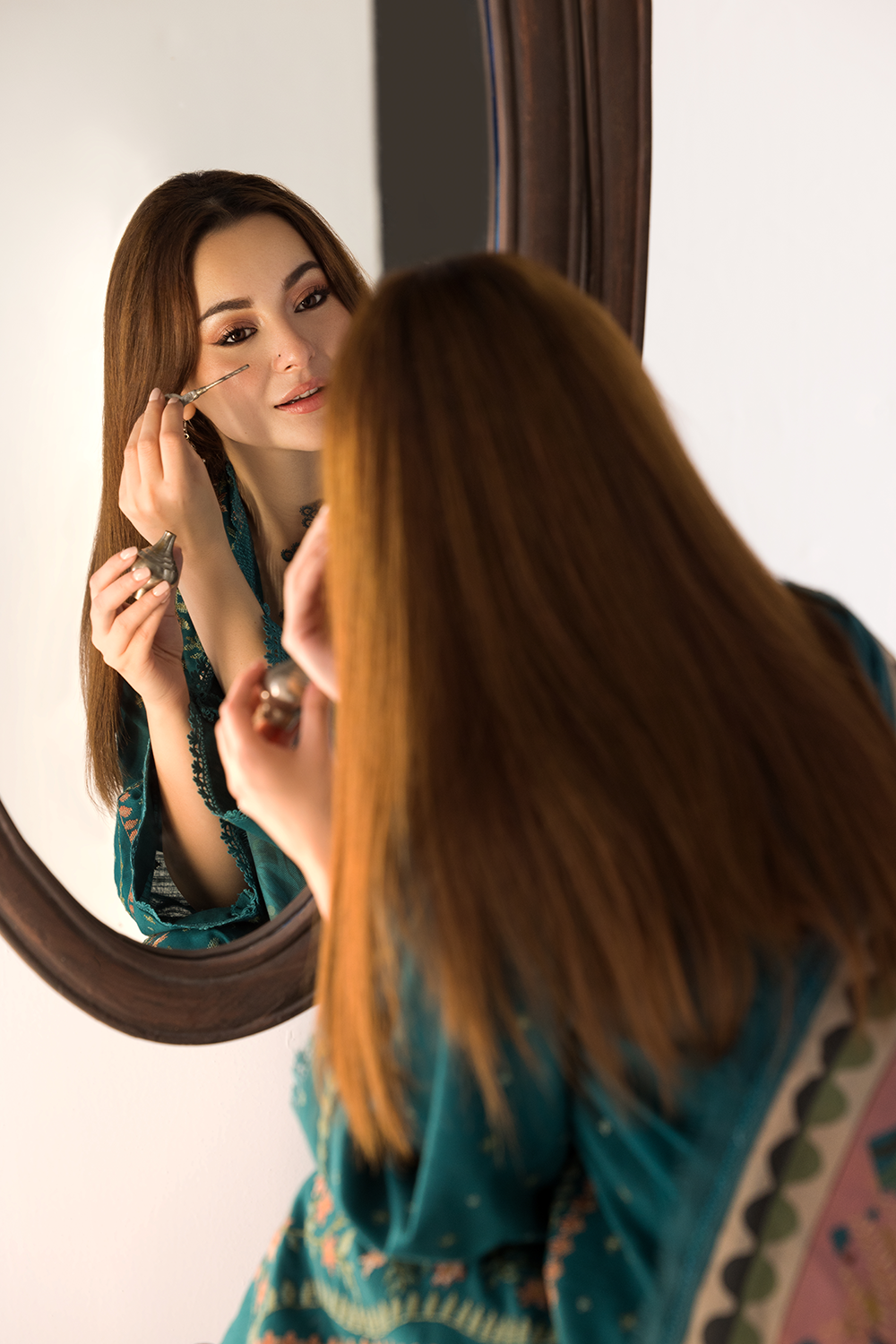 SOBIA NAZIR 3PC LAWN UNSTITCHED EMBROIDERED 