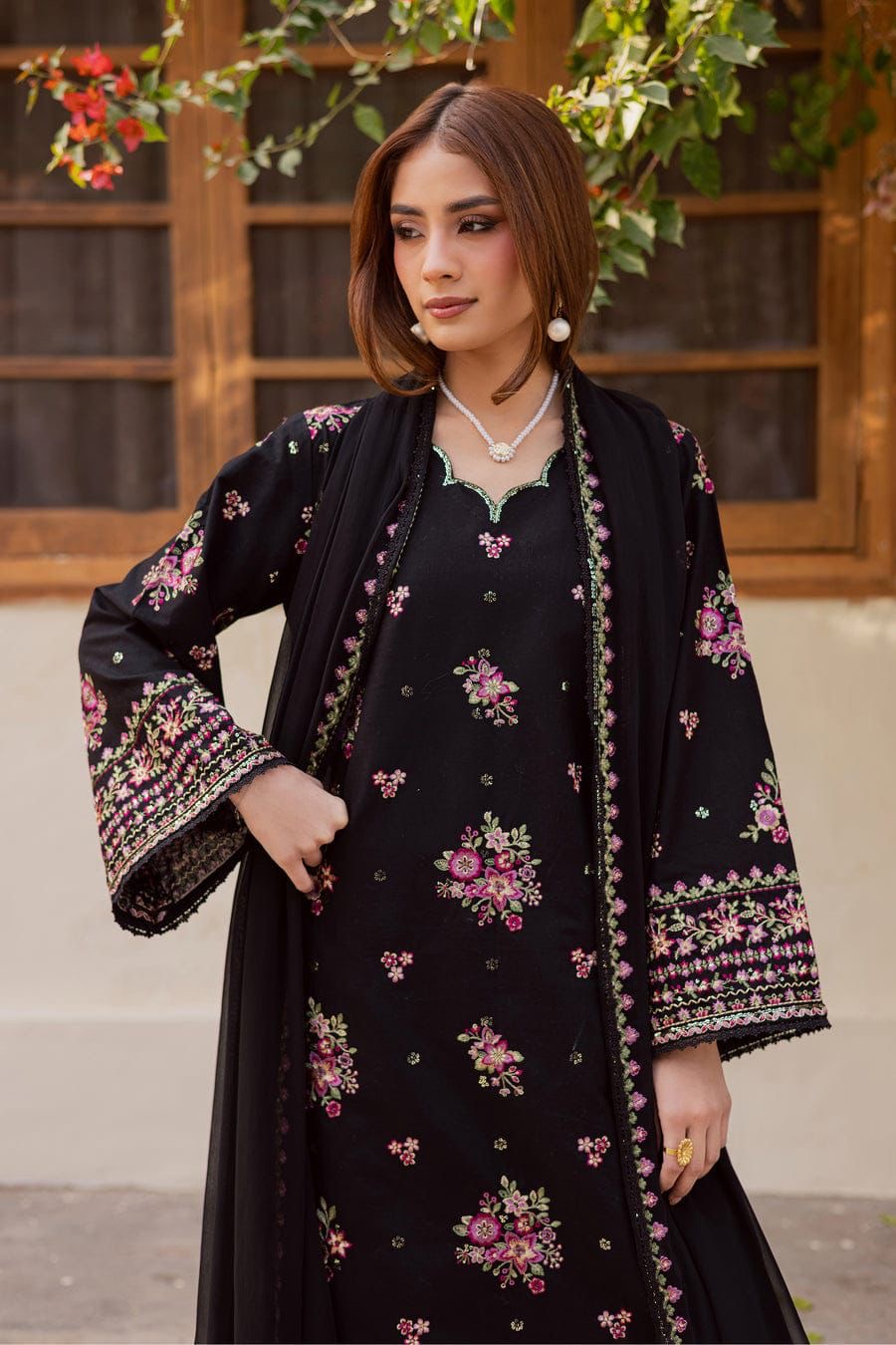 BATIK 3PC LAWN EMBROIDERED UNSTITCHED D#1120