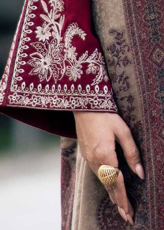 IZEL 3PC LAWN UNSTITCHED EMBROIDERED