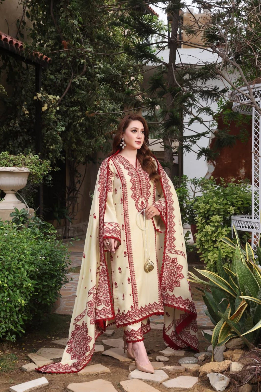 ANEELAS LAWN LUXURY 3PC UNSTITICH FULLY EMBROIDERED