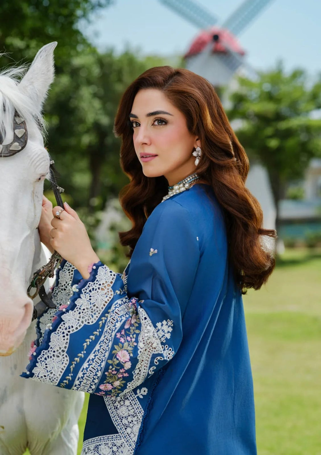 3PC ELAF LUXURY LAWN'26 Vol-2 ELH-2A ZIVA